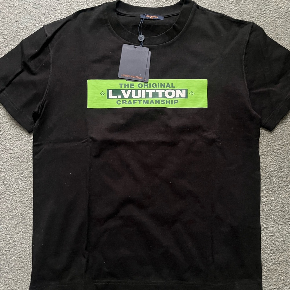 Louis Vuitton Black Tee Craftsmanship Logo Mens Medium Authentic